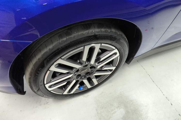 Used MINI Electric COOPER 2024 456km COOPER E Classic Edition Exterior 4