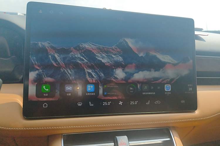 Used Hima AITO M5 2022 Extended-Range Four-Wheel Drive Ultimate Edition Audio And AC Panel