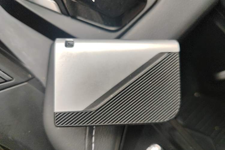 Used Lynk & Co 06 2021 1.5T Shero Pink Special Edition