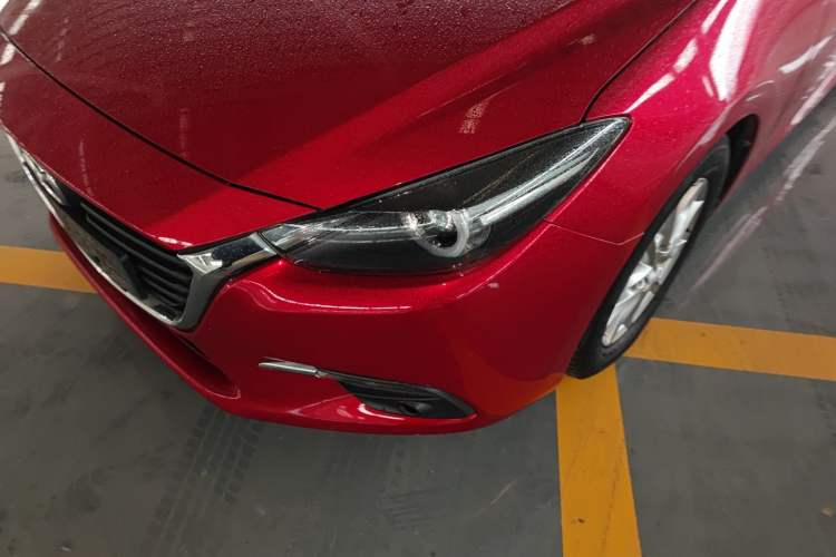 Used Mazda 3 Axela 2017 Sedan 1.5L Automatic Luxury Model Emission Standard China V