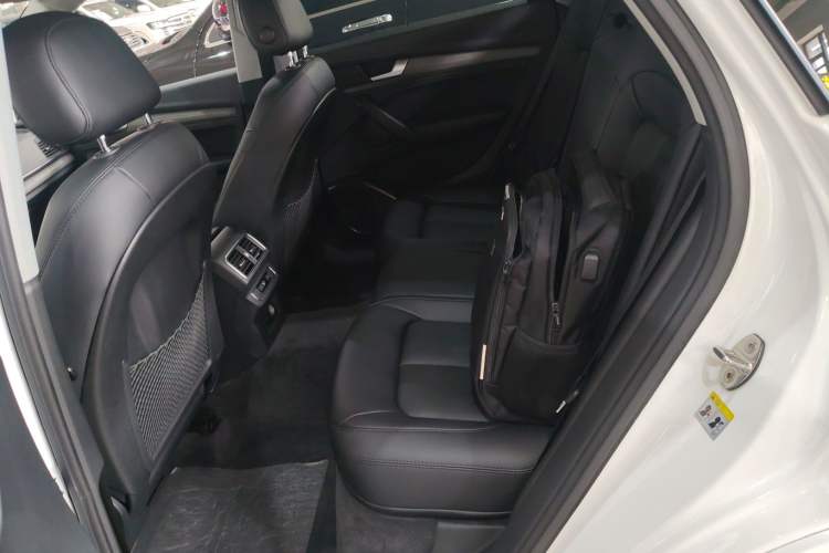 Used Audi Q5L 2018 40 TFSI Prestige Edition China V Left Rear Seat