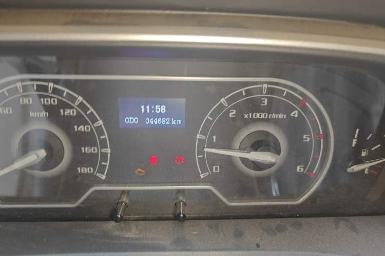 Used SAIC MAXUS Xintu V80 2021 2.0T PLUS Manual Commercial Vehicle Mid-Height 9-Seater with Three Rows
