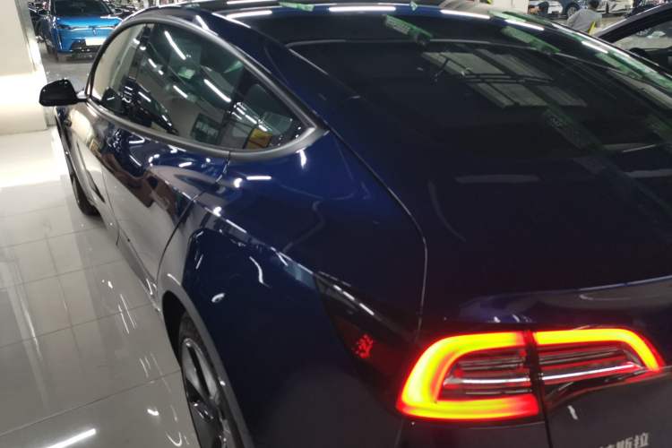 Used Tesla Model 3 2021 Standard Range Rear-Drive Upgraded Version Exterior 2