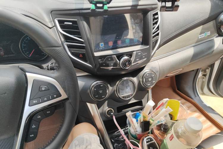 Used BYD Song New Energy 2017 Song DM 1.5TID All-Wheel Drive Prestige Model Audio And AC Panel