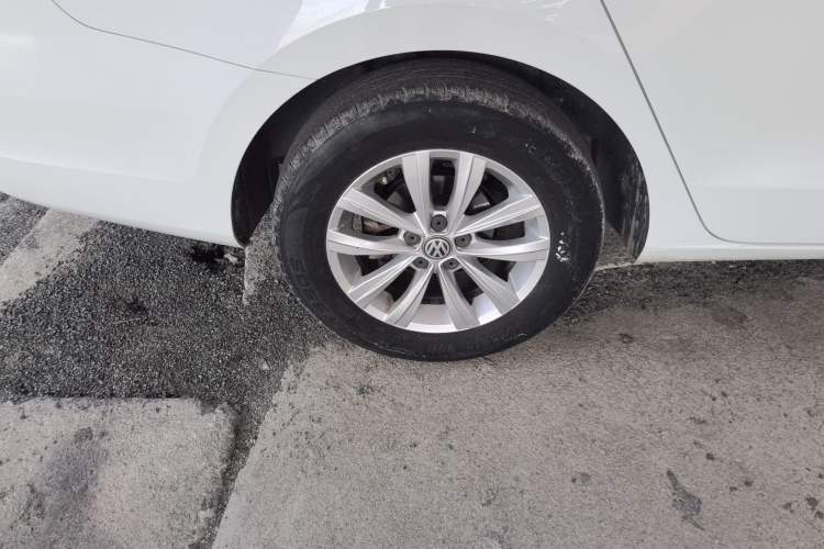 Used Volkswagen Bora 2018 1.5L Automatic Fashion Model Right Rear Wheel Hub