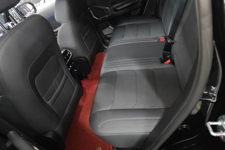 Used JETOUR Traveler 2023 2.0T All-Wheel Drive CrossPRO+ Left Rear Seat