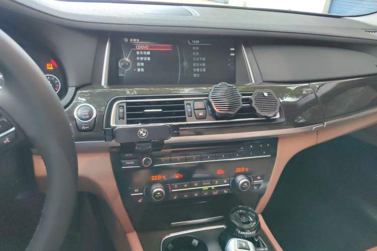 Used BMW 7 Series 2013 740Li xDrive Audio And AC Panel