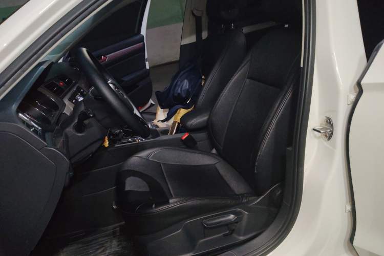 Used Volkswagen Lamando 2015 230TSI DSG Fashion Edition