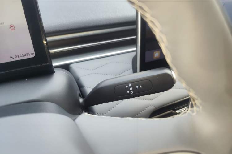 Used Dongfeng NAMMI 01 2024 430 Plus Smart+ Gear Lever