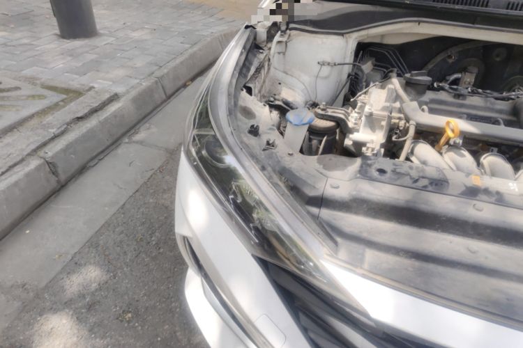 Used Hyundai Verna (new generation) 2020 1.4L Manual GLS Cool Edition Right Front Headlight