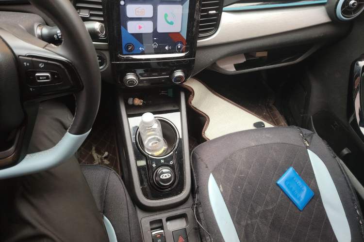 Used Chery QQ Little Ant 2022 Restyled Version Sweet Pink Edition Half-Sugar Version 30.6 kWh 30 kW 301 km