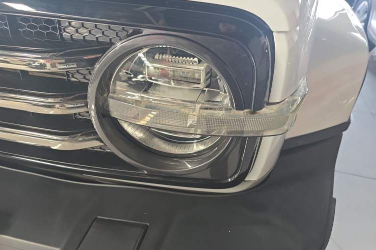 Used Tank 300 2021 City Edition 2.0T My Vision Model Left Front Headlight