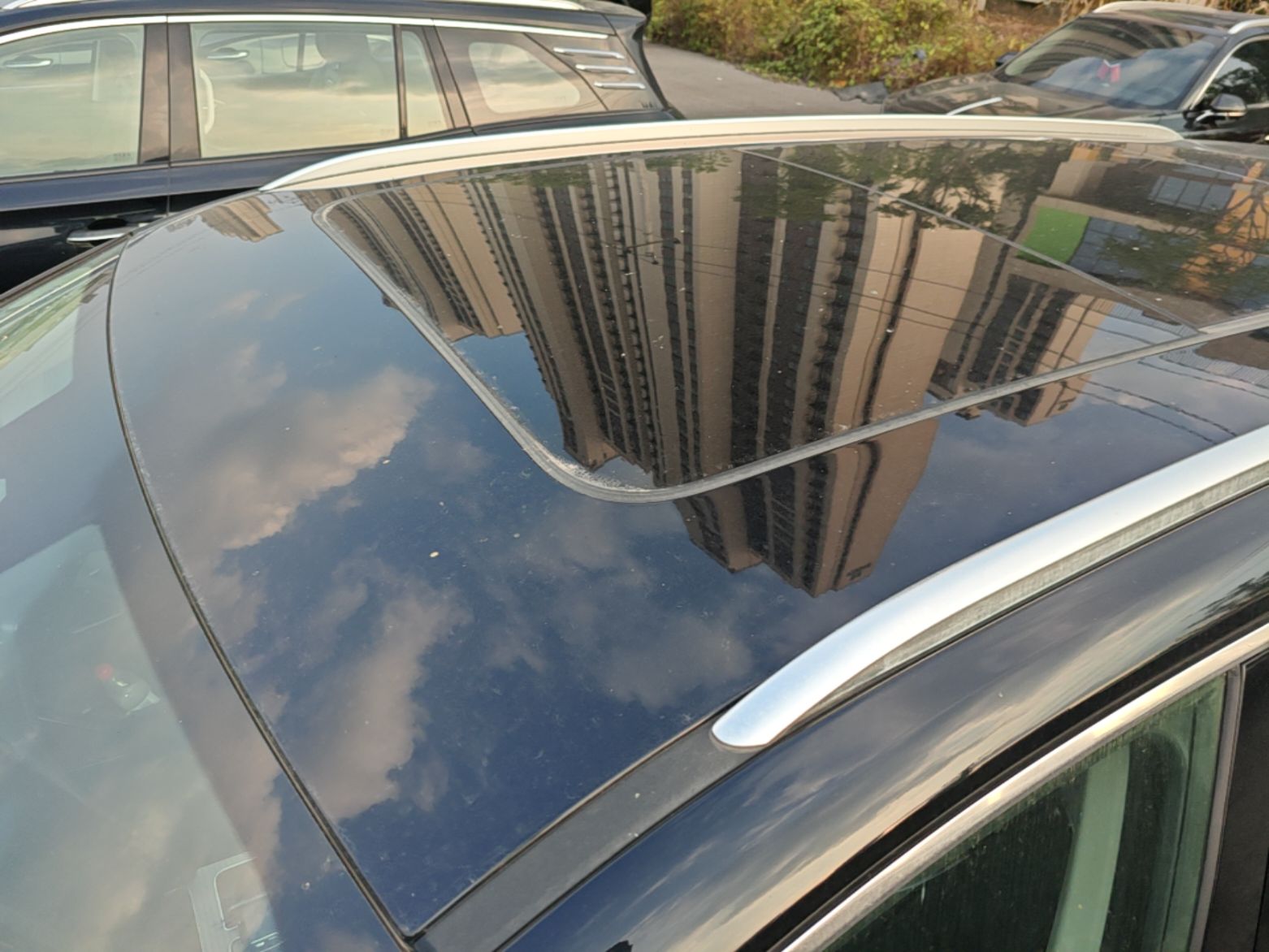 Hongqi HS7 PHEV 2024 2.0T PHEV Four-Wheel Drive Flagship Edition 7 Seats — снимка 7