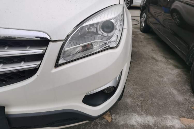 Used CHANGAN CS35 2015 1.6L Automatic Luxury Model China IV Standard Left Front Headlight
