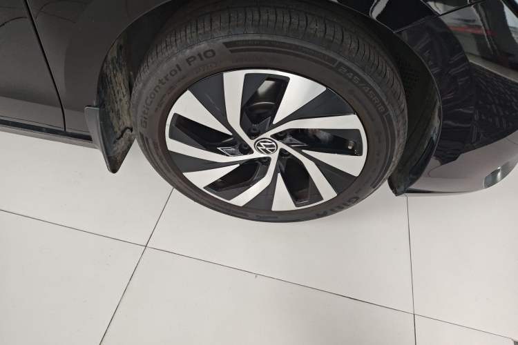 Used Volkswagen Passat 2025 Pro 380TSI Dragon Glory Edition Right Front Wheel Hub