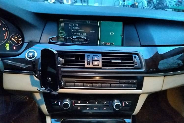 Used BMW 5 Series 2011 523Li Luxury Model