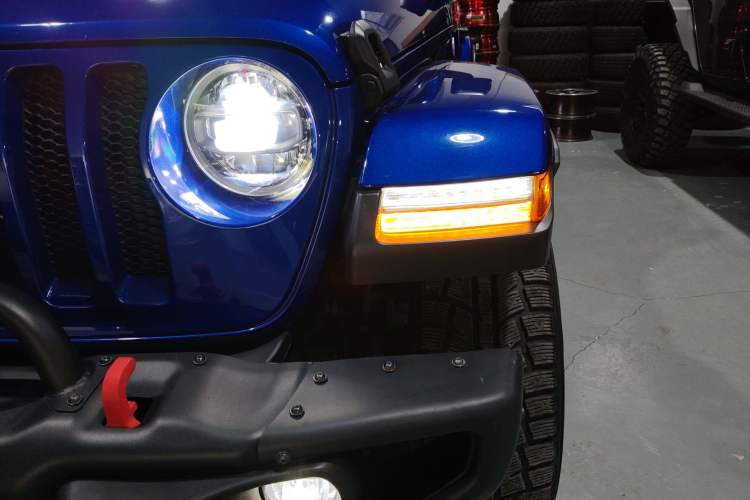 Used Jeep Wrangler 2018 2.0T Sahara Four-Door Edition
