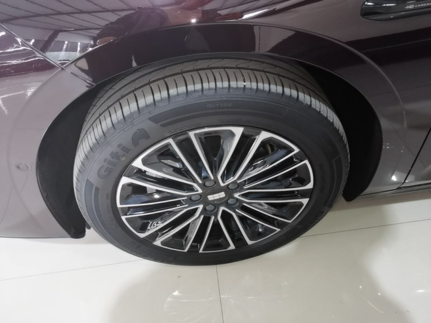 Geely Galaxy 8 2026 Model 225km EM-i Long-Range Ocean Edition — снимка 10