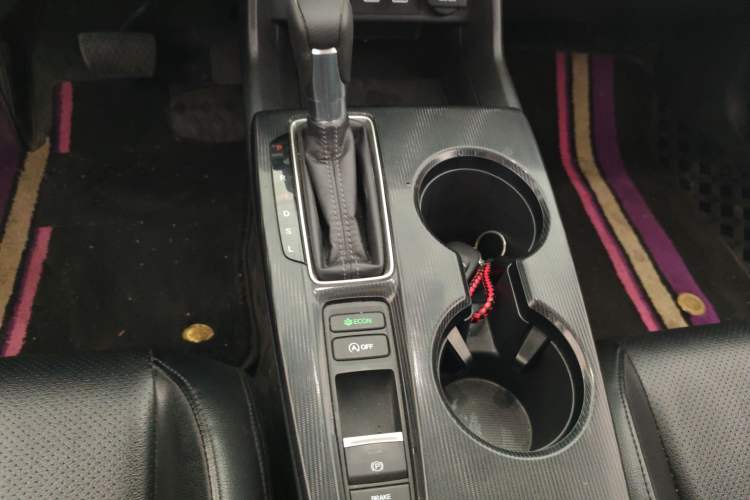 Used Honda Civic 2023 240TURBO CVT Dynamic Edition Gear Lever