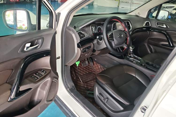 Used GAC Trumpchi GS4 2017 235T Automatic Two-Wheel Drive Luxury Smart Connectivity Version Driver Seat