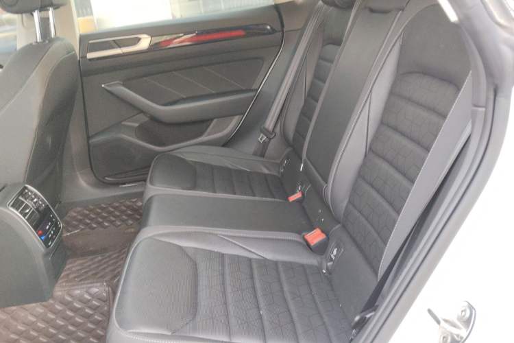 Used Volkswagen FAW-Volkswagen CC 2024 Estate Car 380TSI Hunter's Heart Edition