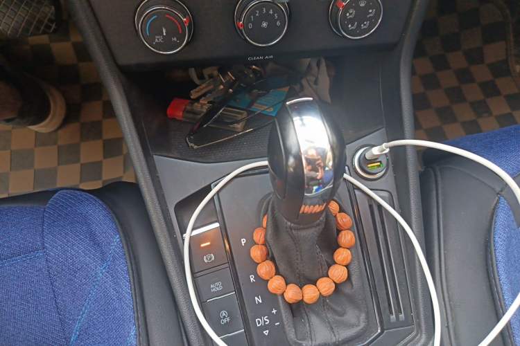 Used Volkswagen Lavida 2021 1.5L Automatic Fashion Edition Gear Lever