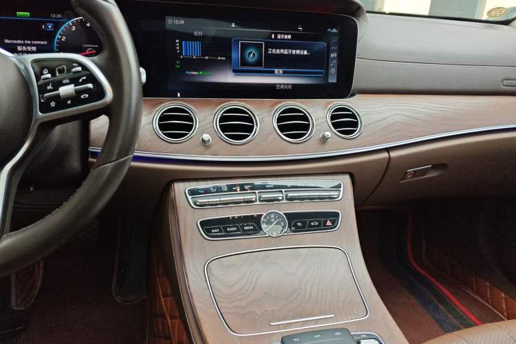 Used Mercedes-Benz E-Class 2020 E 260 L
