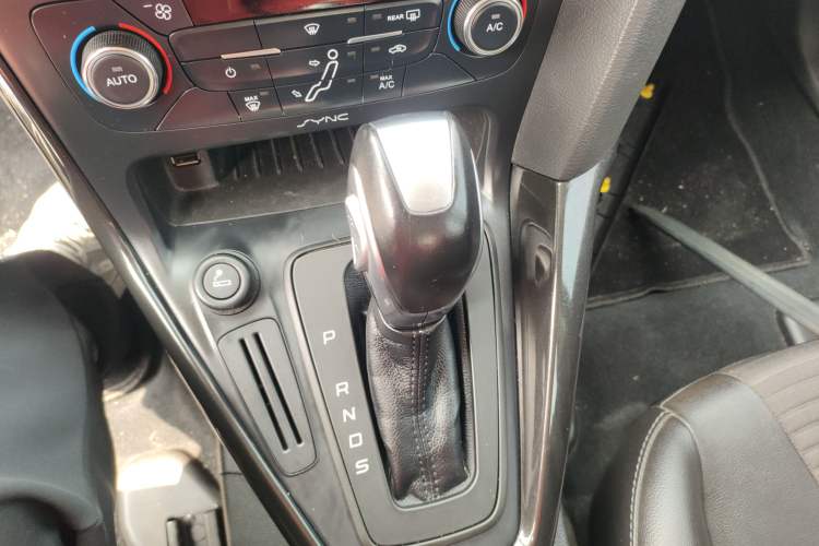 Used Ford Focus 2015 Sedan 1.6L Automatic Trend Model