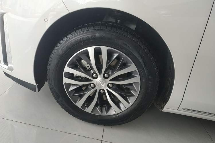 Used Buick GL8 2023 ES Lu Zun Deluxe Model
