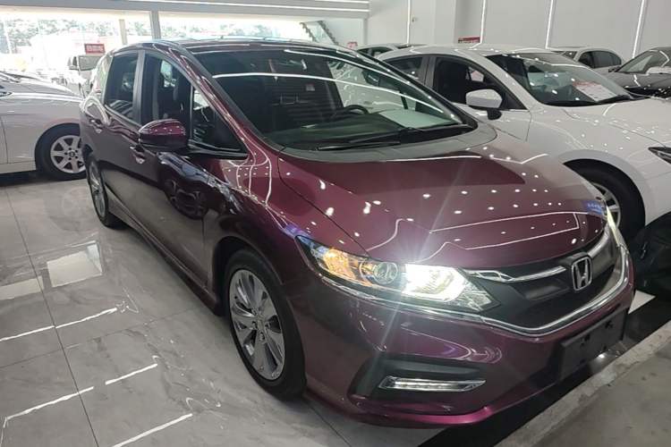 Used Honda Jade 2017 1.8L automatic Comfort version 5 seats