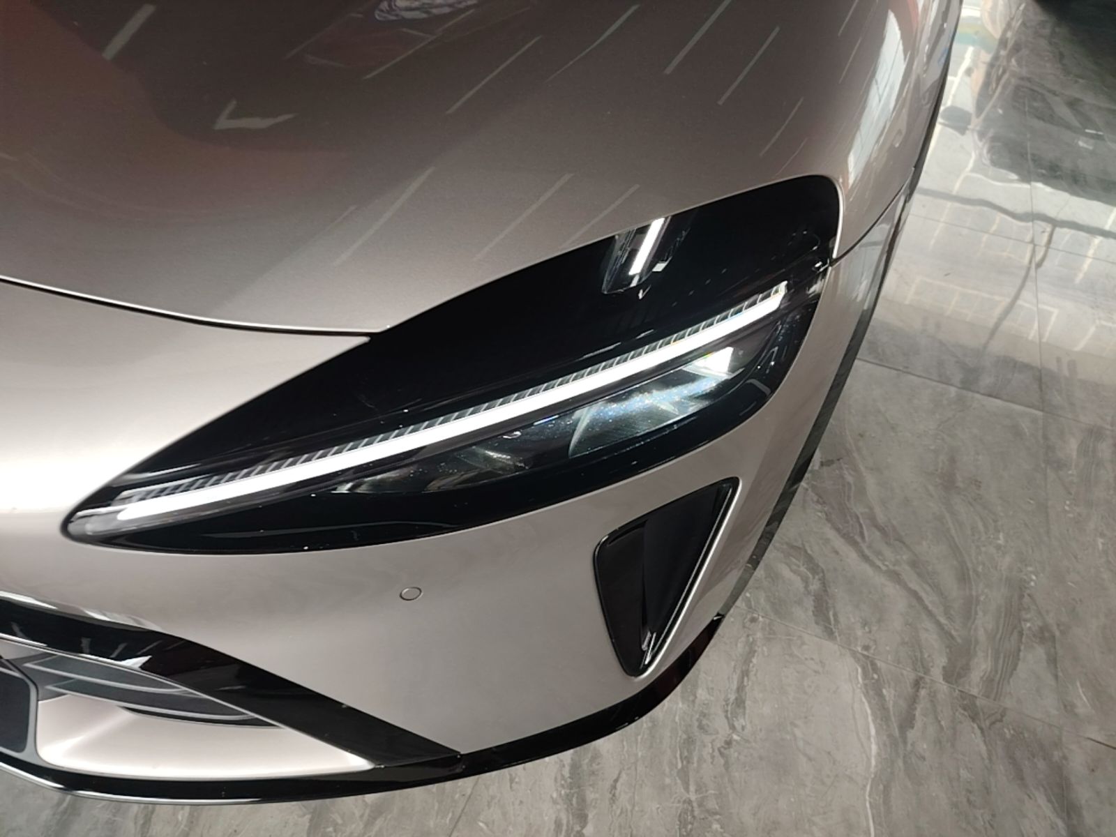 Xiaomi Auto YU7 2025 Ultra-Long Range High-Performance All-Wheel-Drive Max Edition — снимка 8
