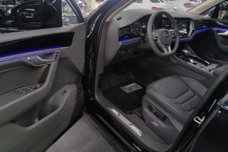 Used Volkswagen Touareg 2020 2.0 TSI RuiShang Edition China VI Standard