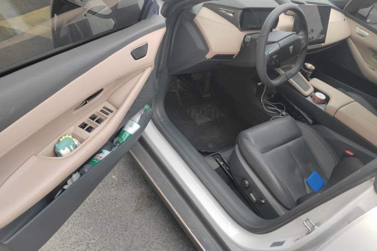 Used Deepal SL03 2023 515MAX Pure Electric Version Driver Seat