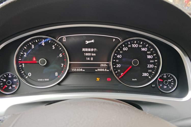 Used Volkswagen Touareg 2014 3.0 TSI New Edition Instrument Cluster