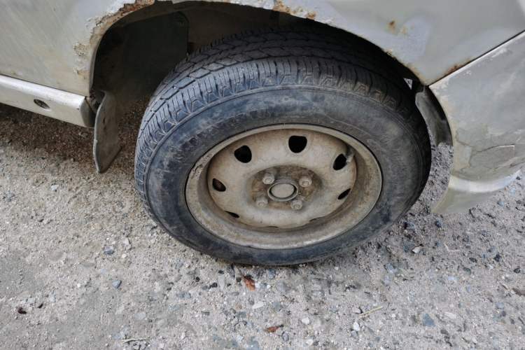 Used Wuling Zhiguang 2010 1.0L Base Version Right Front Wheel Hub