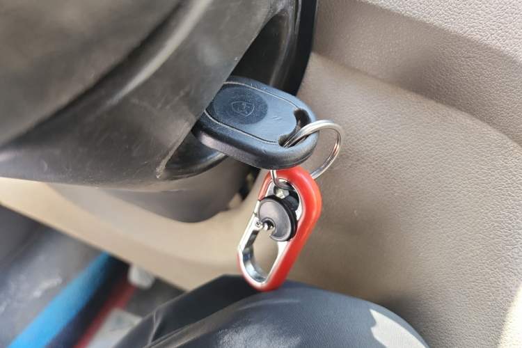 Used Wuling Hongguang 2010 1.4L Standard Version Vehicle Key
