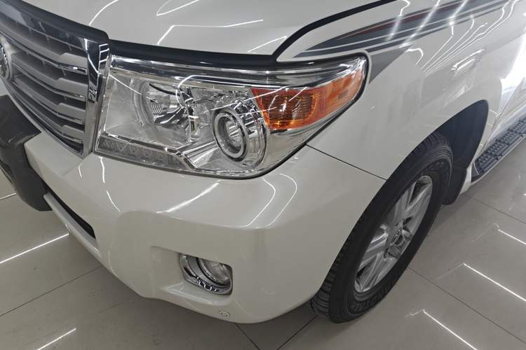Used Toyota Land Cruiser 2014 4.0L Automatic Parallel Import Version