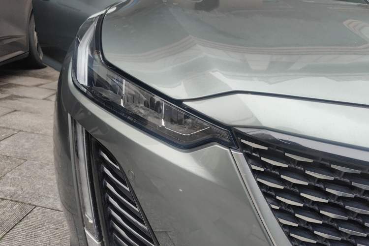 Used Cadillac CT5 2022 28T Luxury Version (Standard Edition) Right Front Headlight