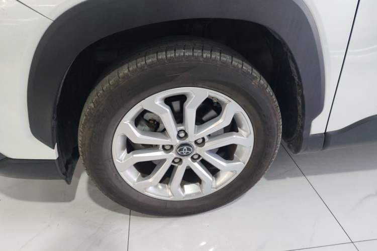 Used Toyota FRONTLANDER 2023 2.0L CVT Elite Edition Left Front Wheel Hub