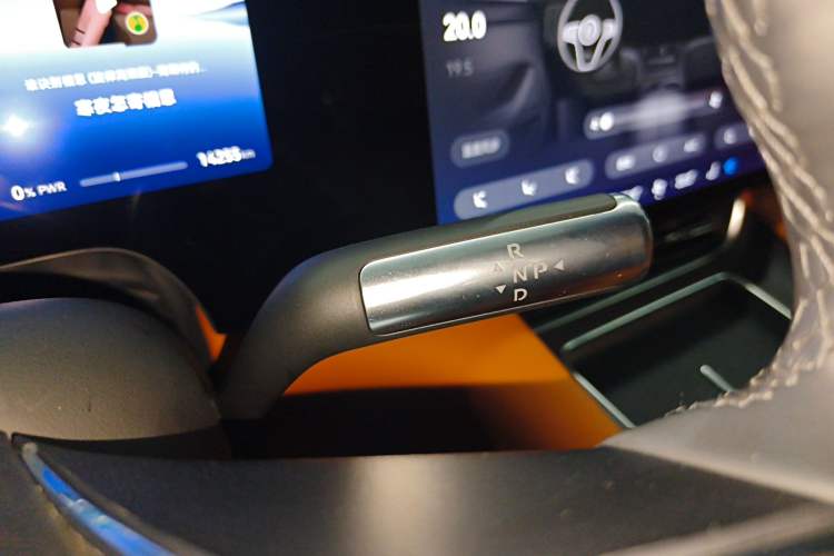 Used Hima AITO M8 2025 Extended-Range Ultra Version 53.4 kWh 6-Seater Edition
