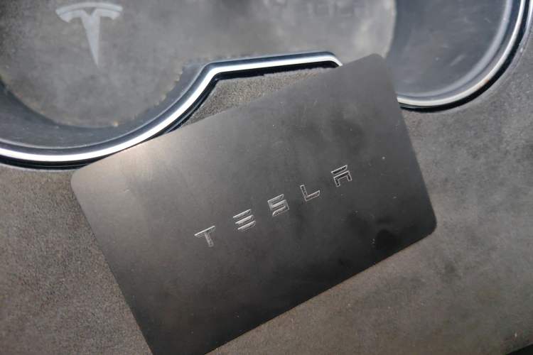 Used Tesla Model 3 2020 Revised Version Standard Range Rear-Wheel Drive – Upgraded Edition Interior 1