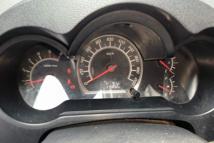 Used GAC Gonow GP150 2015 2.5T Two-Wheel Drive Deluxe Version GA4D25TCI
