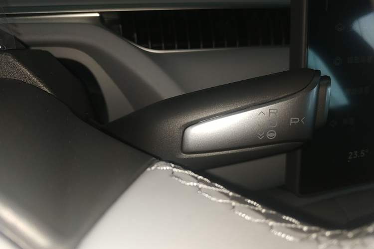 Used XPeng MONA M03 2025 502 Long-Range Max Gear Lever