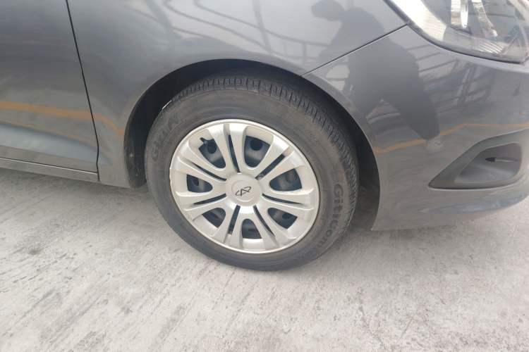 Used Chery Fengyun 2 2013 Hatchback 1.5L Manual Ruiyi Edition Right Front Wheel Hub
