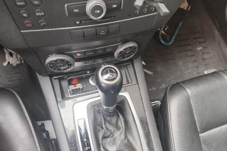 Used Mercedes-Benz GLK-Class 2011 GLK 350 4MATIC Gear Lever