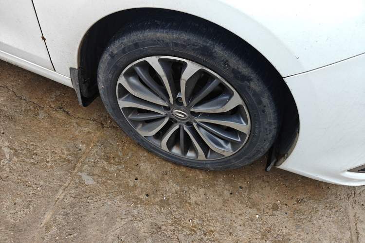 Used GAC Trumpchi GA6 2016 235T DCT Luxury Edition Right Front Wheel Hub