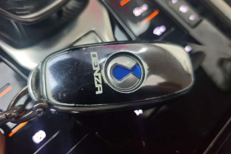 Used Denza D9 2024 EV 620 Premium Model Vehicle Key