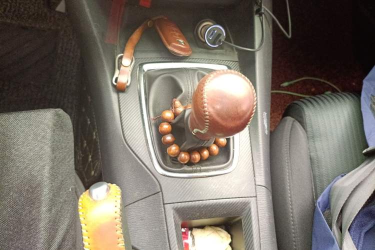 Used Mazda Mazda 3 Axela 2014 Sedan 1.5L Manual Comfort Model
