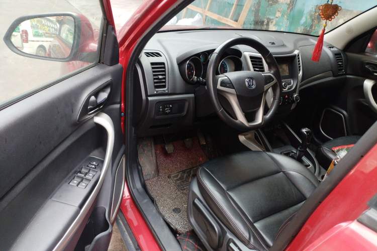Used Changan CS35 2014 1.6L Manual Luxury Model China IV Standard
