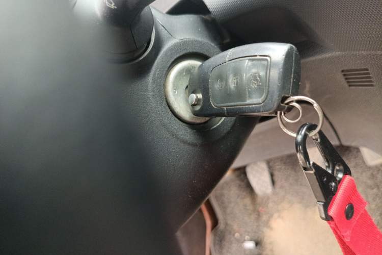 Used Ford Fiesta 2013 Sedan 1.5L Manual Fashion Edition Vehicle Key